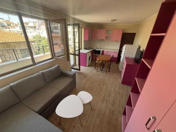 Дава се под наем Едностаен апартамент в Бургас, Лазур - 35 кв.м за 357 € - Снимка #1