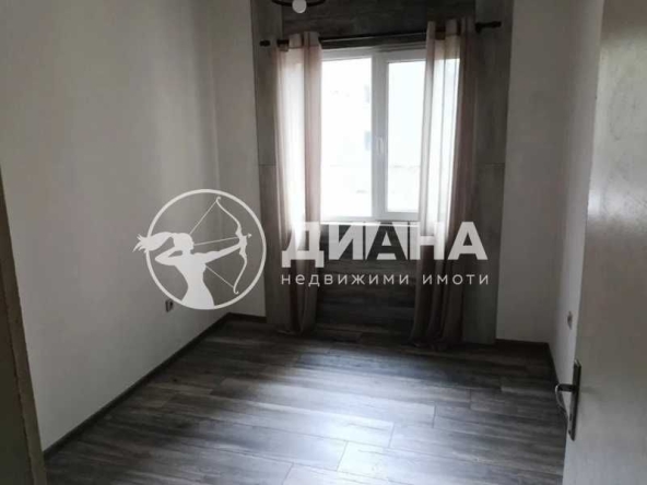 Тристаен апартамент в Пловдив, Кючук Париж - 69 кв.м за 1377 €/кв.м - Снимка #1