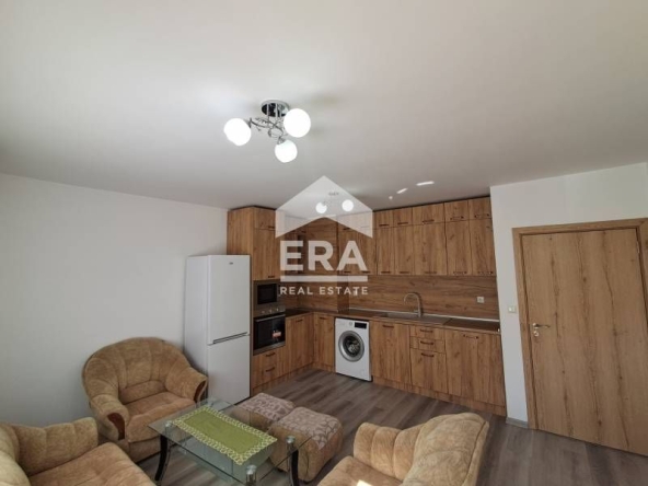 Дава се под наем Двустаен апартамент в Варна, Победа - 71 кв.м за 614 € - Снимка #1