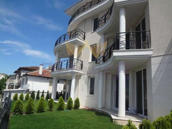 Двустаен апартамент в Балчик - 74 кв.м за 1622 €/кв.м - Снимка #1