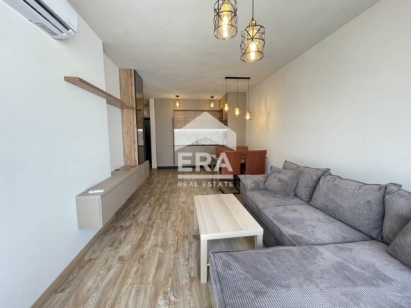 Дава се под наем Двустаен апартамент в Варна, Център - 60 кв.м за 750 € - Снимка #1