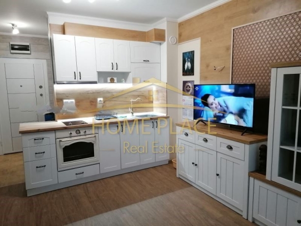 Дава се под наем Едностаен апартамент в Варна, м-т Траката - 33 кв.м за 357 € - Снимка #1