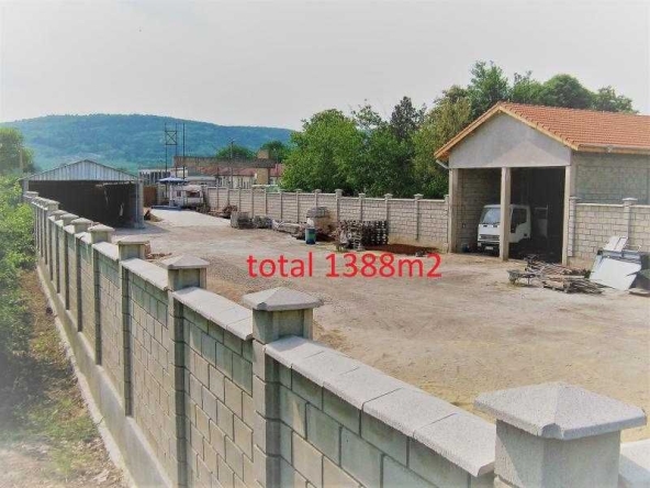 Промишлена сграда в с. Ветрино, Област Варна - 1388 кв.м за 101 €/кв.м - Снимка #1