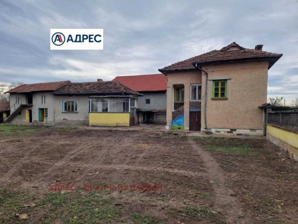 Къща в Долни Дъбник - 179 кв.м за 671 €/кв.м - Снимка #1