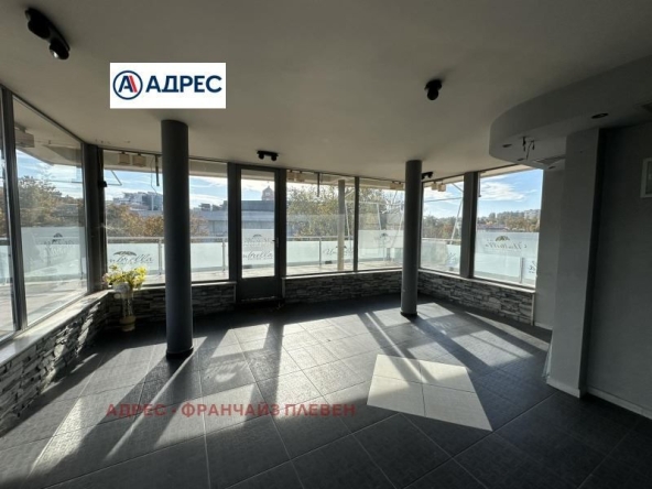 Заведение в Плевен, Идеален център - 255 кв.м за 863 €/кв.м - Снимка #1