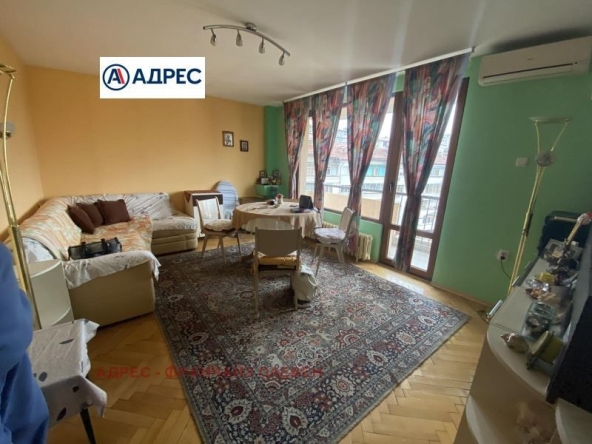 Тристаен апартамент в Плевен, Идеален център - 103 кв.м за 1248 €/кв.м - Снимка #1