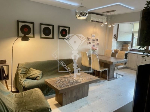 Четиристаен апартамент в Пловдив, Тракия - 86 кв.м за 2000 €/кв.м - Снимка #1