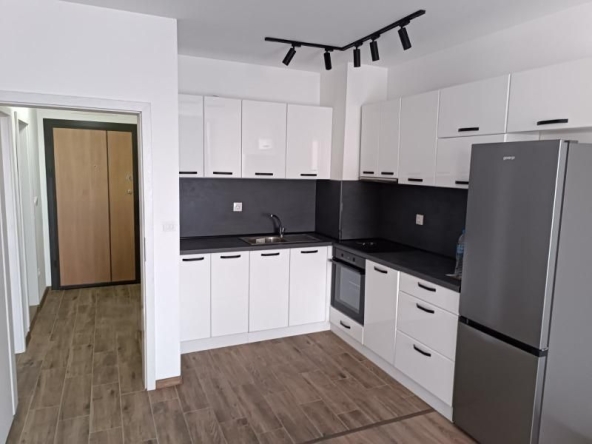 Дава се под наем Двустаен апартамент в Пловдив, Тракия - 64 кв.м за 459 € - Снимка #1