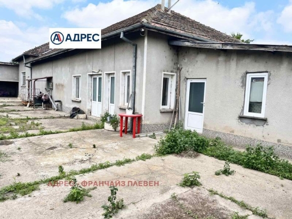 Склад в с. Брест, Област Плевен - 827 кв.м за 85 €/кв.м - Снимка #1