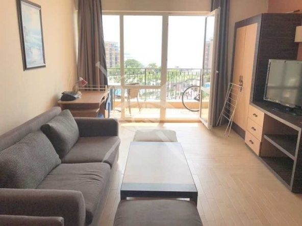Двустаен апартамент в к.к. Слънчев бряг - 84 кв.м за 1179 €/кв.м - Снимка #1