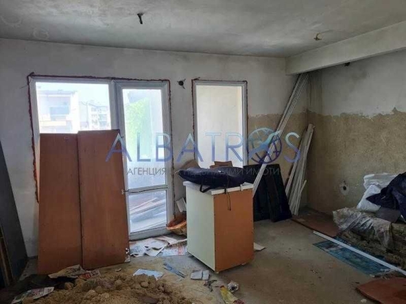 Двустаен апартамент в Варна, Колхозен пазар - 79 кв.м за 1298 €/кв.м - Снимка #1