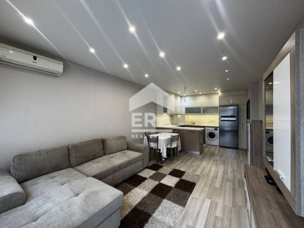Двустаен апартамент в Варна, Възраждане 1 - 105 кв.м за 1596 €/кв.м - Снимка #1