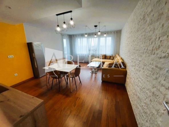 Тристаен апартамент в София, Обеля 1 - 110 кв.м за 2582 €/кв.м - Снимка #1