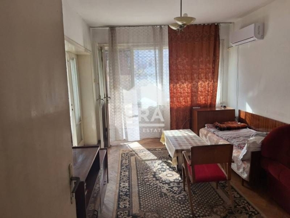 Тристаен апартамент в Хасково, Училищни - 100 кв.м за 870 €/кв.м - Снимка #1