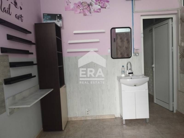 Дава се под наем  в Димитровград -  кв.м за 76.5 € - Снимка #1