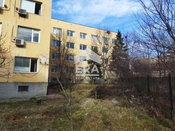 Дава се под наем Промишлена сграда в Хасково, Промишлена зона - Север - 360 кв.м за 510 € - Снимка #1