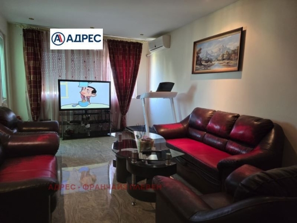 Тристаен апартамент в Плевен, Дружба 3 - 86 кв.м за 1047 €/кв.м - Снимка #1