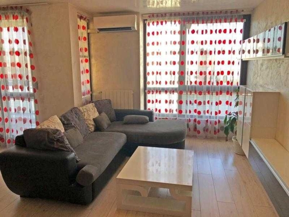 Едностаен апартамент в София, Център - 60 кв.м за 1484 €/кв.м - Снимка #1