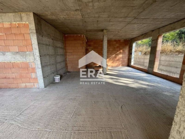 Магазин в Варна, Кайсиева градина - 105 кв.м за 1991 €/кв.м - Снимка #1