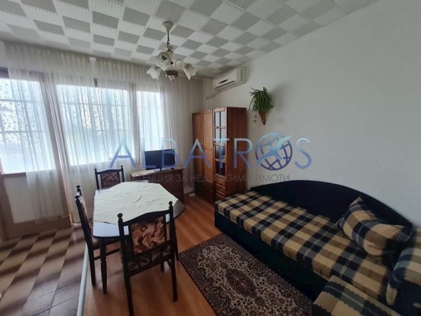 Двустаен апартамент в Варна, Трошево - 55 кв.м за 2000 €/кв.м - Снимка #1