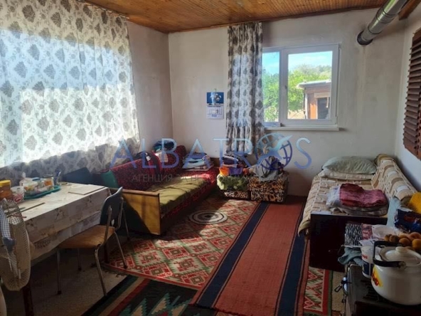 Къща в Варна, м-т Боровец - юг - 70 кв.м за 615 €/кв.м - Снимка #1