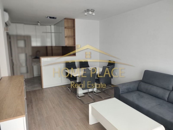 Дава се под наем Двустаен апартамент в Варна, Колхозен пазар - 60 кв.м за 663 € - Снимка #1