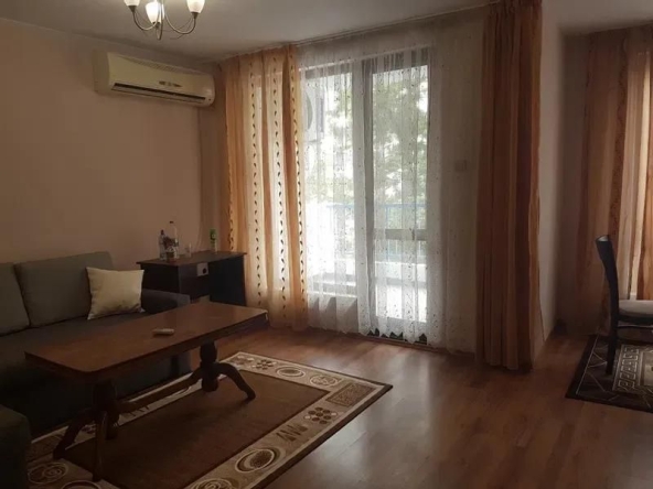 Дава се под наем Тристаен апартамент в Пловдив, Център - 95 кв.м за 600 € - Снимка #1
