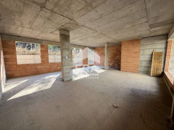 Магазин в Варна, Кайсиева градина - 108 кв.м за 2028 €/кв.м - Снимка #1