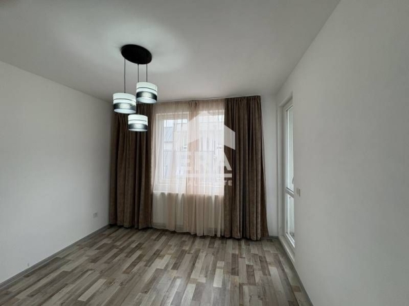 Тристаен апартамент в Варна, Кайсиева градина - 68 кв.м за 2427 €/кв.м - Снимка #1