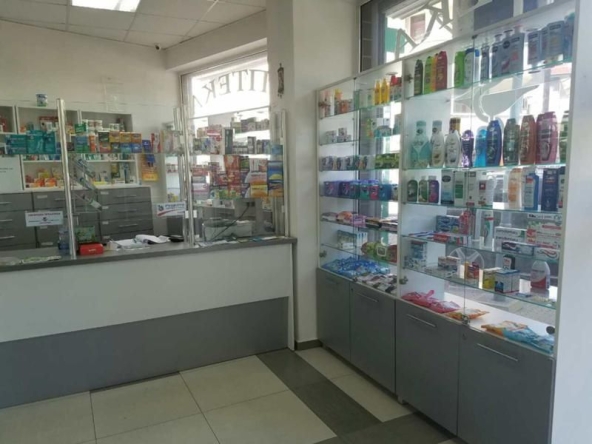 Дава се под наем Магазин в Пловдив, Кършияка - 35 кв.м за 255 € - Снимка #1