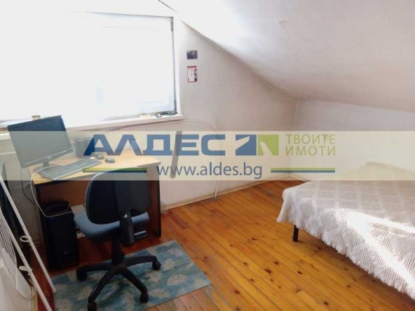 Дава се под наем Едностаен апартамент в София, Оборище - 32 кв.м за 250 € - Снимка #1