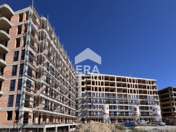 Двустаен апартамент в Варна, Владислав Варненчик - 52 кв.м за 1537 €/кв.м - Снимка #1