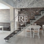 Многостаен апартамент в Варна, Колхозен пазар - 210 кв.м за 1953 €/кв.м - Снимка #1