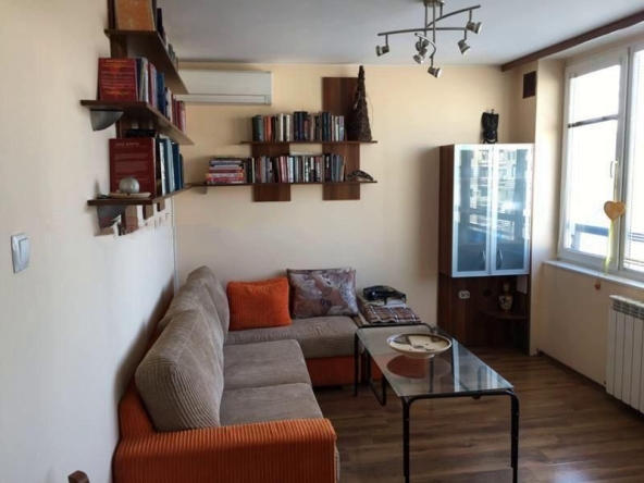 Дава се под наем Тристаен апартамент в София, Младост 2 - 76 кв.м за 650 € - Снимка #1