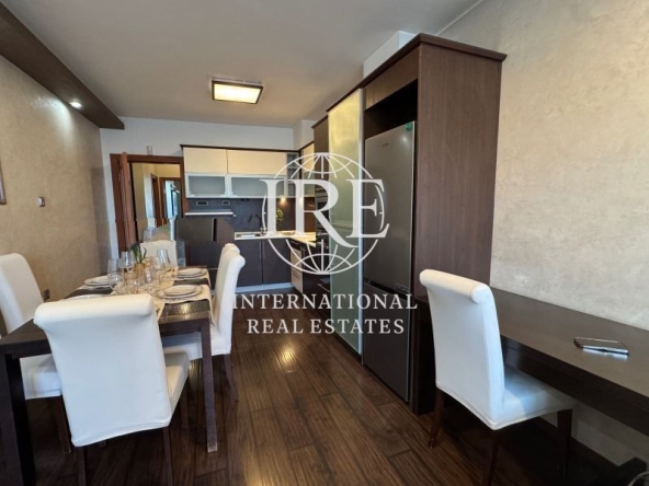 Тристаен апартамент в Варна, Конфуто - 103 кв.м за 2706 €/кв.м - Снимка #1