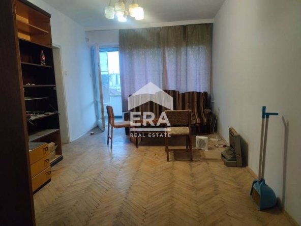 Тристаен апартамент в Хасково, Дружба 1 - 96 кв.м за 1073 €/кв.м - Снимка #1