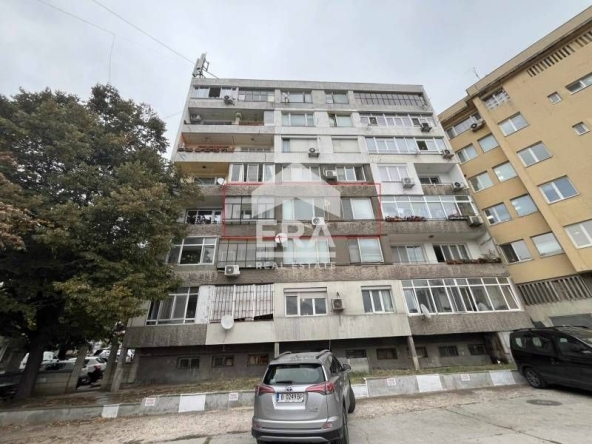 Тристаен апартамент в Варна, Център - 54 кв.м за 2686 €/кв.м - Снимка #1