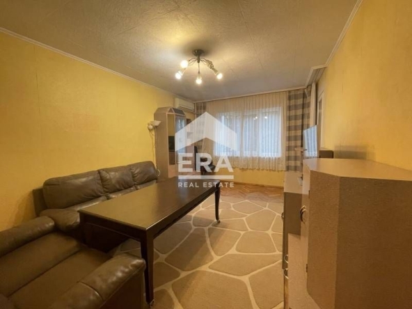 Тристаен апартамент в Варна, Възраждане 4 - 105 кв.м за 1481 €/кв.м - Снимка #1