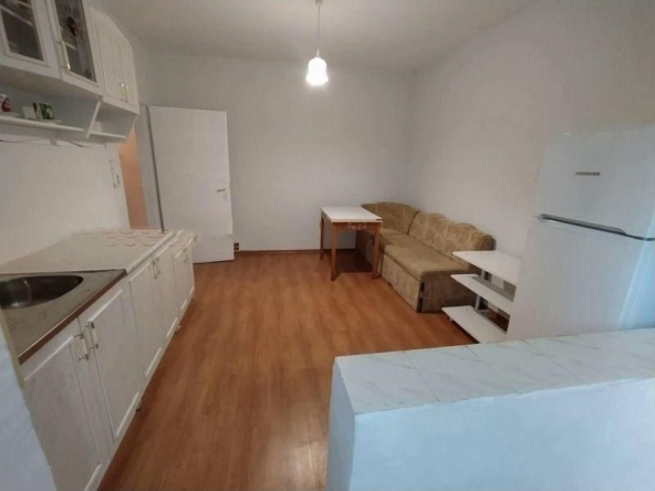 Дава се под наем Тристаен апартамент в София, Младост 1А - 65 кв.м за 650 € - Снимка #1