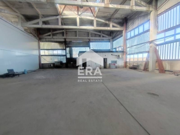 Дава се под наем Склад в Хасково, Овчарски - 720 кв.м за 2203.2 € - Снимка #1