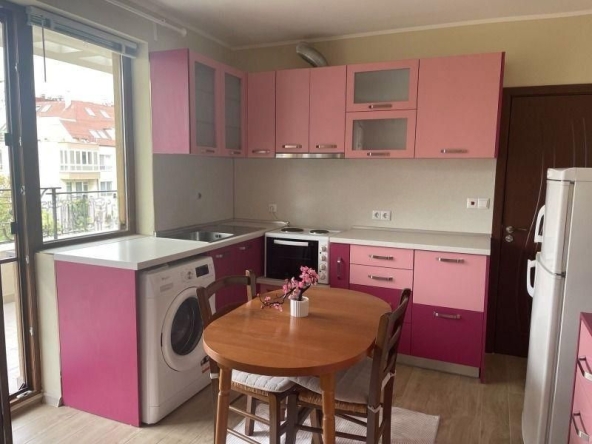 Дава се под наем Едностаен апартамент в Бургас, Лазур - 35 кв.м за 357 € - Снимка #1