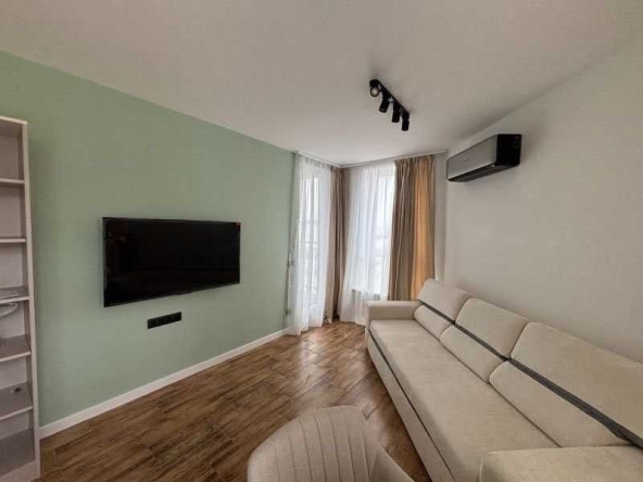 Дава се под наем Двустаен апартамент в София, Дружба 2 - 72 кв.м за 750 € - Снимка #1