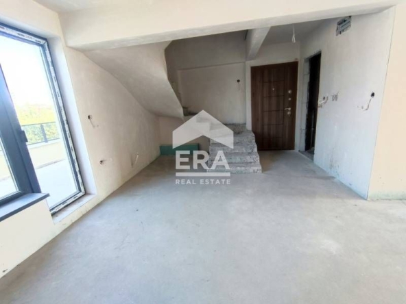 Многостаен апартамент в Хасково, Училищни - 193 кв.м за 1000 €/кв.м - Снимка #1