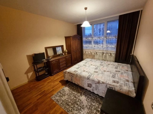 Дава се под наем Тристаен апартамент в София, Слатина - 122 кв.м за 793 € - Снимка #1