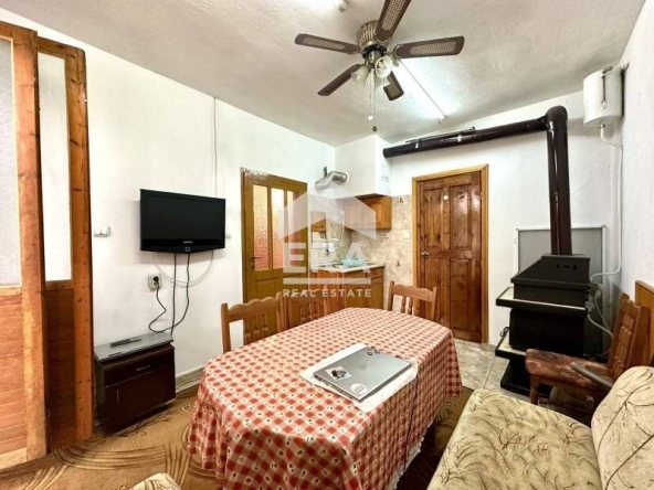 Къща в Дебелец - 169 кв.м за 829 €/кв.м - Снимка #1