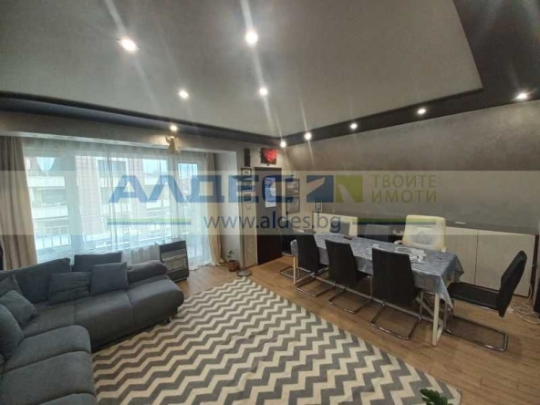 Тристаен апартамент в София, Витоша - 120 кв.м за 2917 €/кв.м - Снимка #1