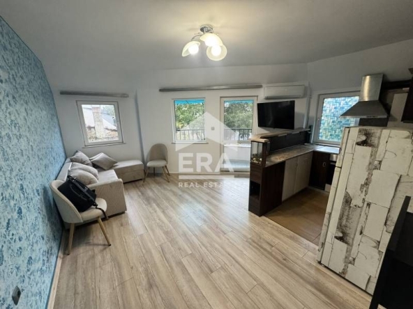 Двустаен апартамент в Варна, Погреби - 54 кв.м за 2574 €/кв.м - Снимка #1