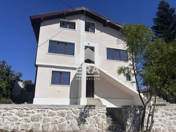 Къща в с. Осеново, Област Варна - 190 кв.м за 974 €/кв.м - Снимка #1