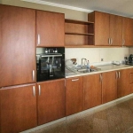 Дава се под наем Четиристаен апартамент в София, Докторски паметник - 100 кв.м за 980 € - Снимка #1