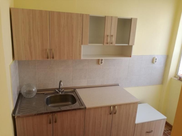 Дава се под наем Тристаен апартамент в София, Сухата река - 75 кв.м за 599 € - Снимка #1